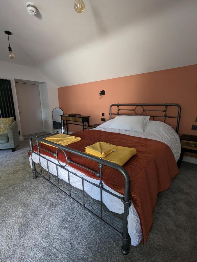The Wolfe Inn Wolfscastle Haverfordwest Eksteriør bilde